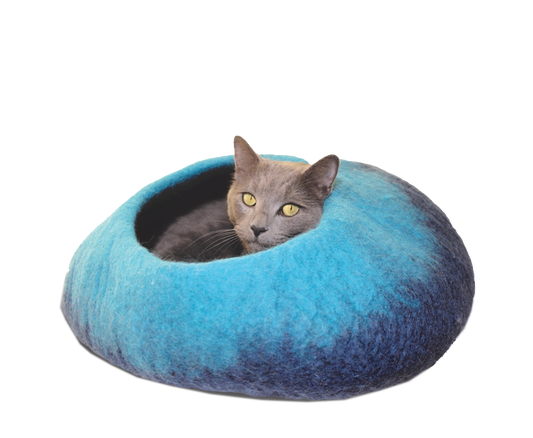 Ombre Wool Pet Cave - Navy & Turquoise