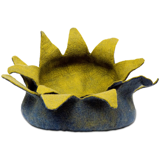 Wool Petal Pet Basket - Navy & Green