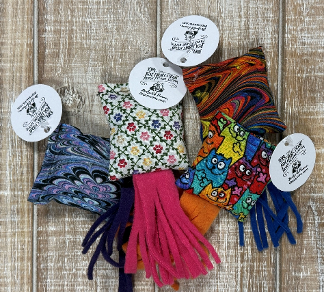 Dr. Pussums Fringed Flyers Mini Catnip Toy